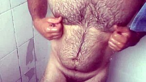 i hide in the shower jerking off and cum all over my leg