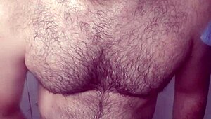 i hide in the shower jerking off and cum all over my leg