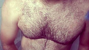 i hide in the shower jerking off and cum all over my leg