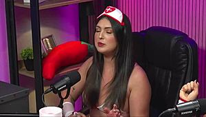 Sexy Brazilian Latina in Lingerie Guides Handjob and Pussy Lick