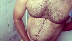 i hide in the shower jerking off and cum all over my leg