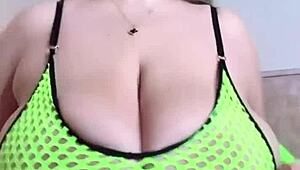 imagine this milf slut's big natural saggy tits begging to smother your cock
