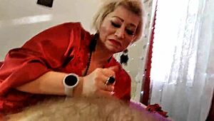 Hot mature wet pussy ready for deep pounding action