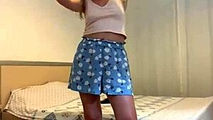 milf armpit fetish shave in heels 😈 trimmed legs