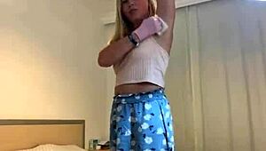 milf armpit fetish shave in heels 😈 trimmed legs