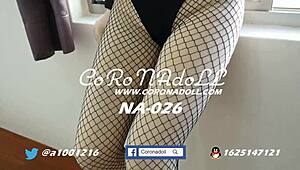 Latex doll mummifies herself in catsuit for outdoor bondage play