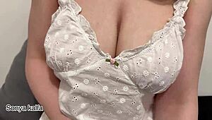 Bang! Young Arab Step Mom's Big Ass Fucked Hard Doggystyle Huge Cumshot!