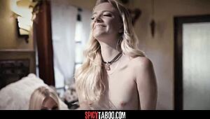 hot stepfamily 3-way sexx got me sooo wet!