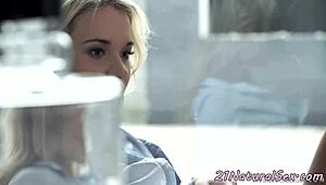 hey gorgeous babe, fuck me till you cumshot all over?