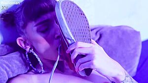 i can make you cum so hard just watching my latina feet in vans sneakers as i lick toes and masturbate close up