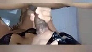 מעניש את אשתי אחרי שמצאתי זרע בה עכשיו הכי מדליק לראות אותה מתפתלת