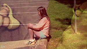 damn what a sexy housewife