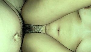 Single Mom's Hairy Pussy Pounded By Neighbor Loudly