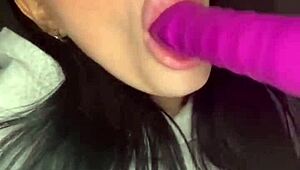 Does this horny American teen student's squirting toy orgasm make you cum?