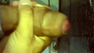 Ever seen a cuckold hubby jerk off so desperately in the bathroom?