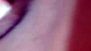 ai amor, tô limpando meu vibrador meladinho e gozando gostoso de novo nessa parte 1 e 2??