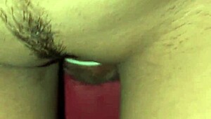 Fui na casa de swing girlfriend shares pussy glory hole sucks big cock cuckold husband jerks