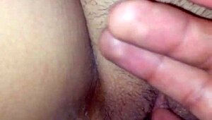 Venezuelan babe flows with morning juices