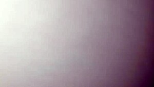 Venezuelan babe flows with morning juices