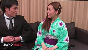 seductive asian bombshell gives expert cock SUCK during amateur shoot