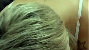 whoa peituda esposa gives her huge ass gostoso in caseiro cuckold bedroom fun!