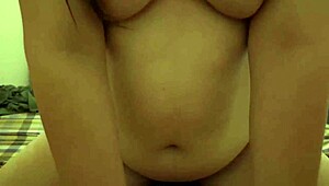 gordita's juicy pussy gets fucked hard then creampied inside