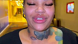 Thick Chicago redbone hunts bigger dick than baby daddy's in Vegas