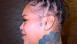 Thick Chicago redbone hunts bigger dick than baby daddy's in Vegas