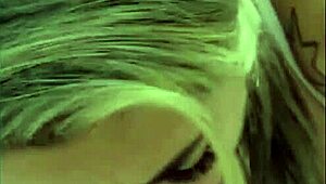 whoa peituda esposa gives her huge ass gostoso in caseiro cuckold bedroom fun!