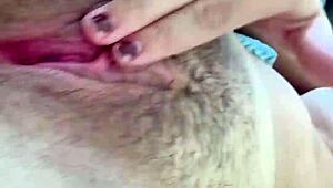 me tocando essa buceta grande e molhada enquanto o corno tá fora 😍💦 ass worship fingering solo