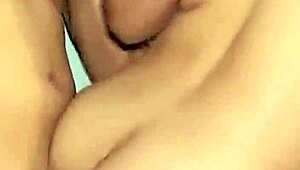 duro contra el muro con esta chiapaneca cachonda en bedroom mostrando big ass y small tits