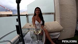 oye mira como esta milf colombiana linda gonzalez se come el pollon hasta el creampie anal