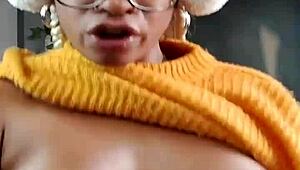 putinha peluda hairy slut housewife jumps on dildo squirting juicy pussy squirt all over