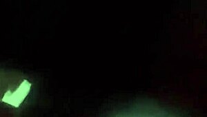 em ligação na pizzaria e levando rola na buceta inchada ao mesmo tempo puta que pariu