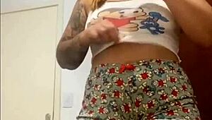 Craving to give up that ass right now, aren't you?