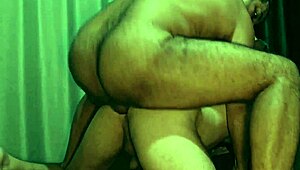 passivo bareback threesome cums from two roludos ass pounding