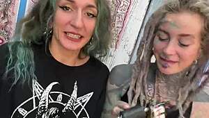 Tattoo sesh turns wild anal ride! 😈🍑