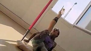 Pole Dancing Lessons From 2beepole Build New Skills Inkedgirl