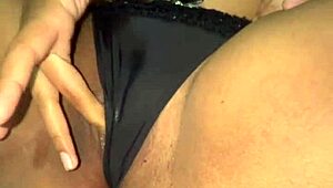 check out my juicy colombian pussy lips fingered to squirt outdoors