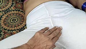desi college gf gives sexy handjob to bf moaning in hindi on camera