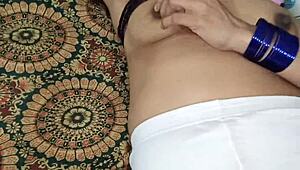 desi college gf gives sexy handjob to bf moaning in hindi on camera