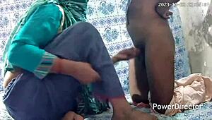 Indian Dasi Bahabi Rides Dewar’s Big Cock in Bathroom Homemade