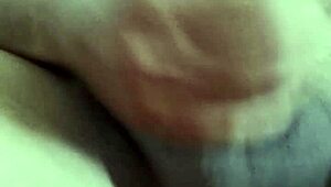 Aprile Filipina cums hard on video call pussy play session