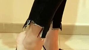 Wow millionaire boss lady feet make you cum hard!