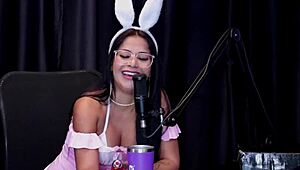 Compilados da Alice Vasconcelos com Tifany Rocha - Parte 1? Watch on sheer red? Hot casting action?