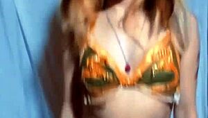 wanna see petite blonde latina bonneyuwu cosplay leia in star wars tease?
