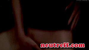junge geile fotze plays solo and gets so wet