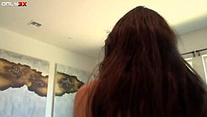 whoa busty milf lisa ann creampies hard with erik's load 😍💦🔥
