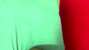 ever wonder how a famous recife wife sneaks bathroom fucks with flamengo player?