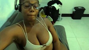 Shocked while ebony sloppy deepthroat hits as stepdaughter spots us!